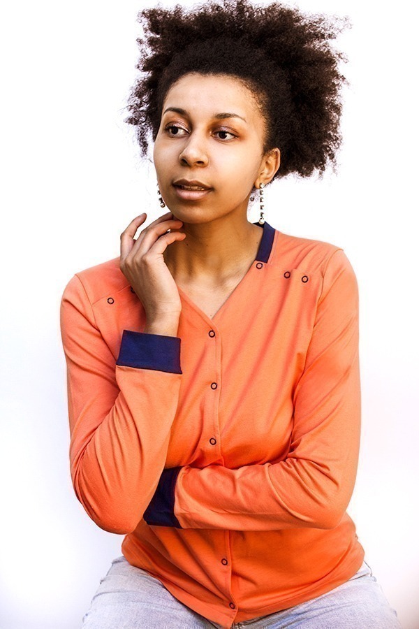 Le vêtement spécial chimio pour femme malade d'un cancer