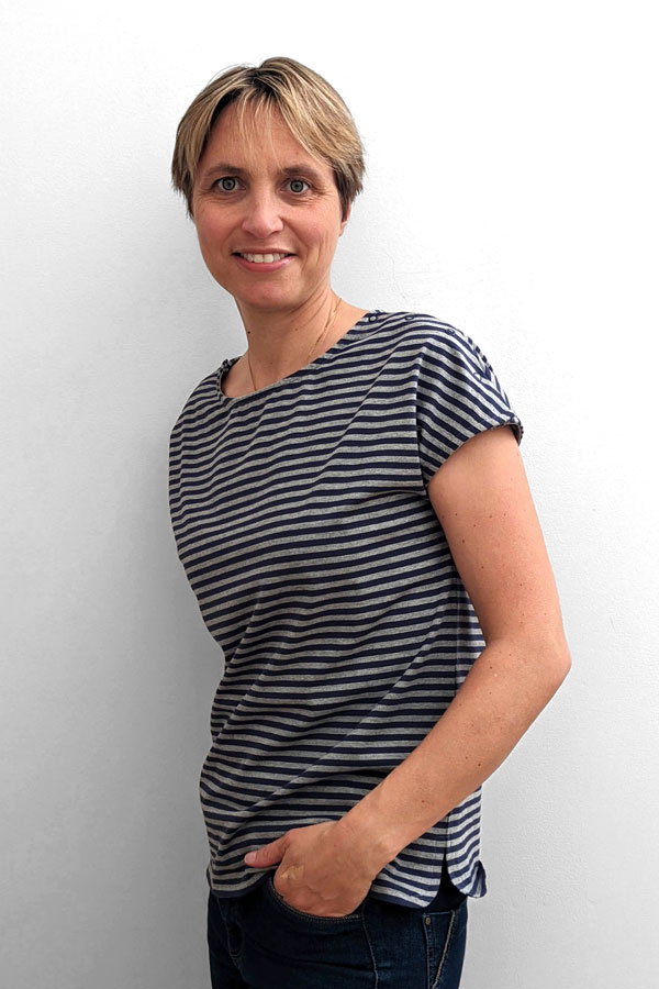 Photo du t-shirt spécial perfusion pour femme à manches courtes